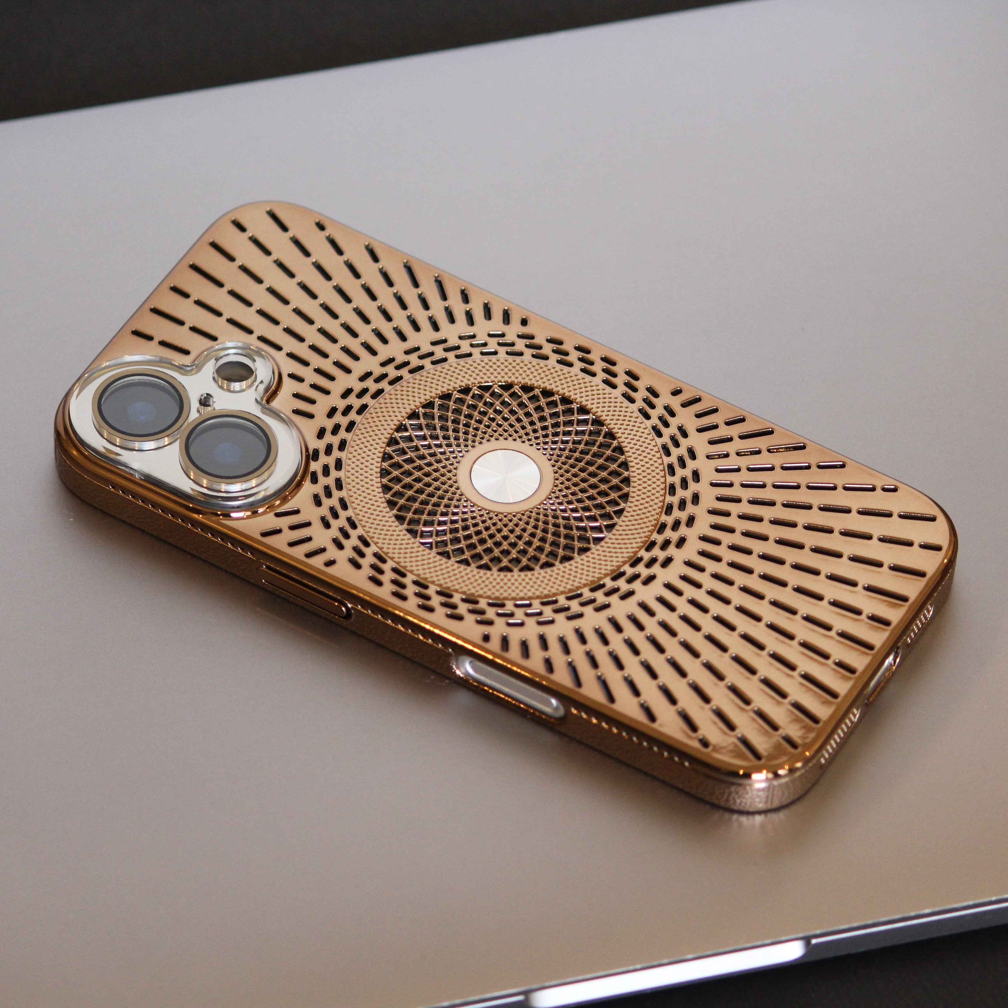 iPhone 16 Series Royal Copper Electroplated Protection Cover