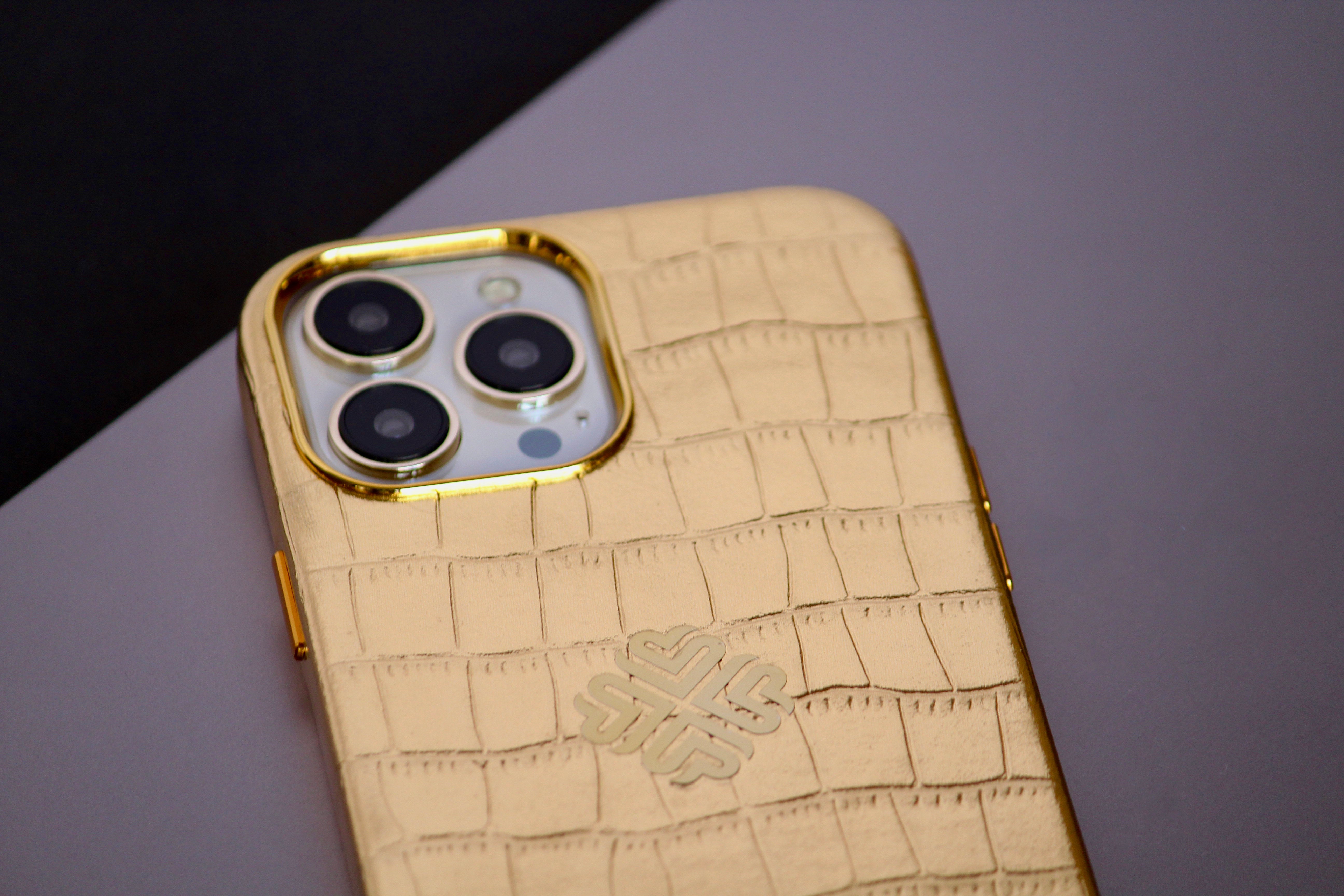 iPhone 16 Pro Leather iPhone Cover - case features