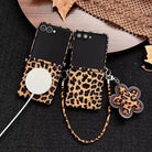 Samsung Galaxy Z Flip 5 Leopard Style Cover - lifestyle