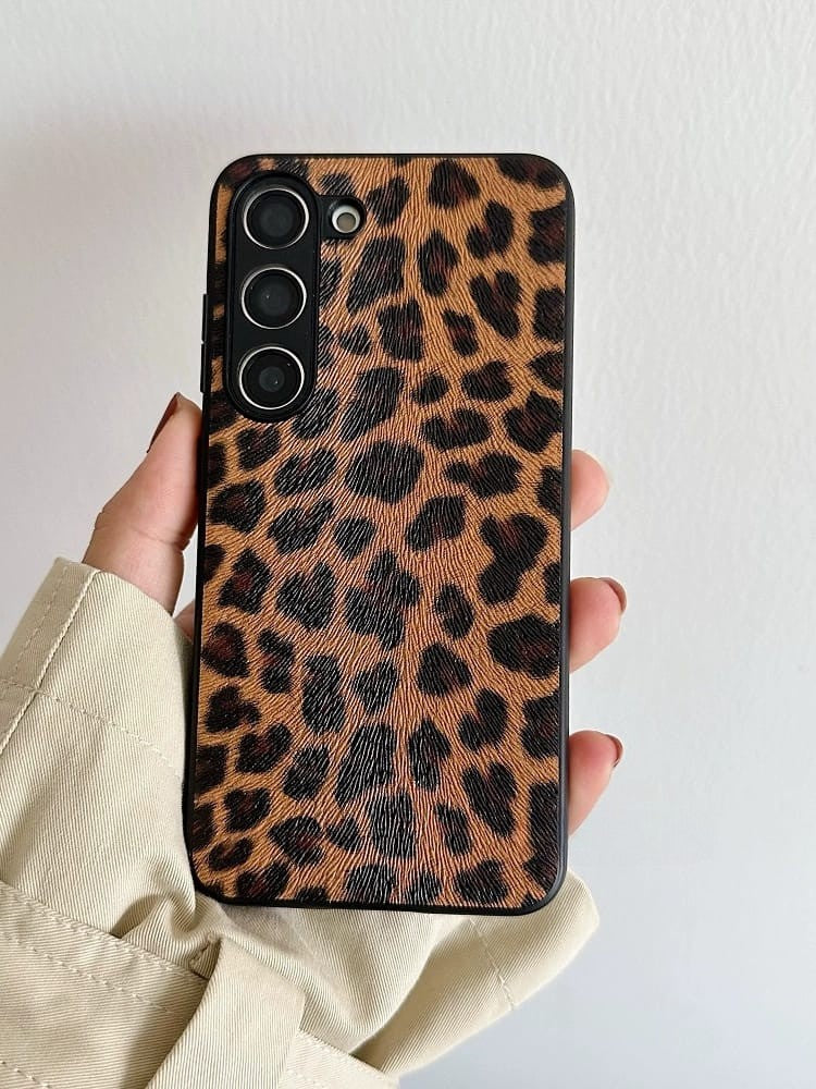 Samsung Galaxy S25 Series Leopard Style Matte Cover - case features