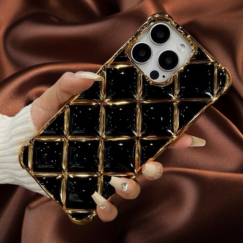 iPhone 15 Pro 3D Grid Pattern Gold Electroplated Cover | Gold Edition