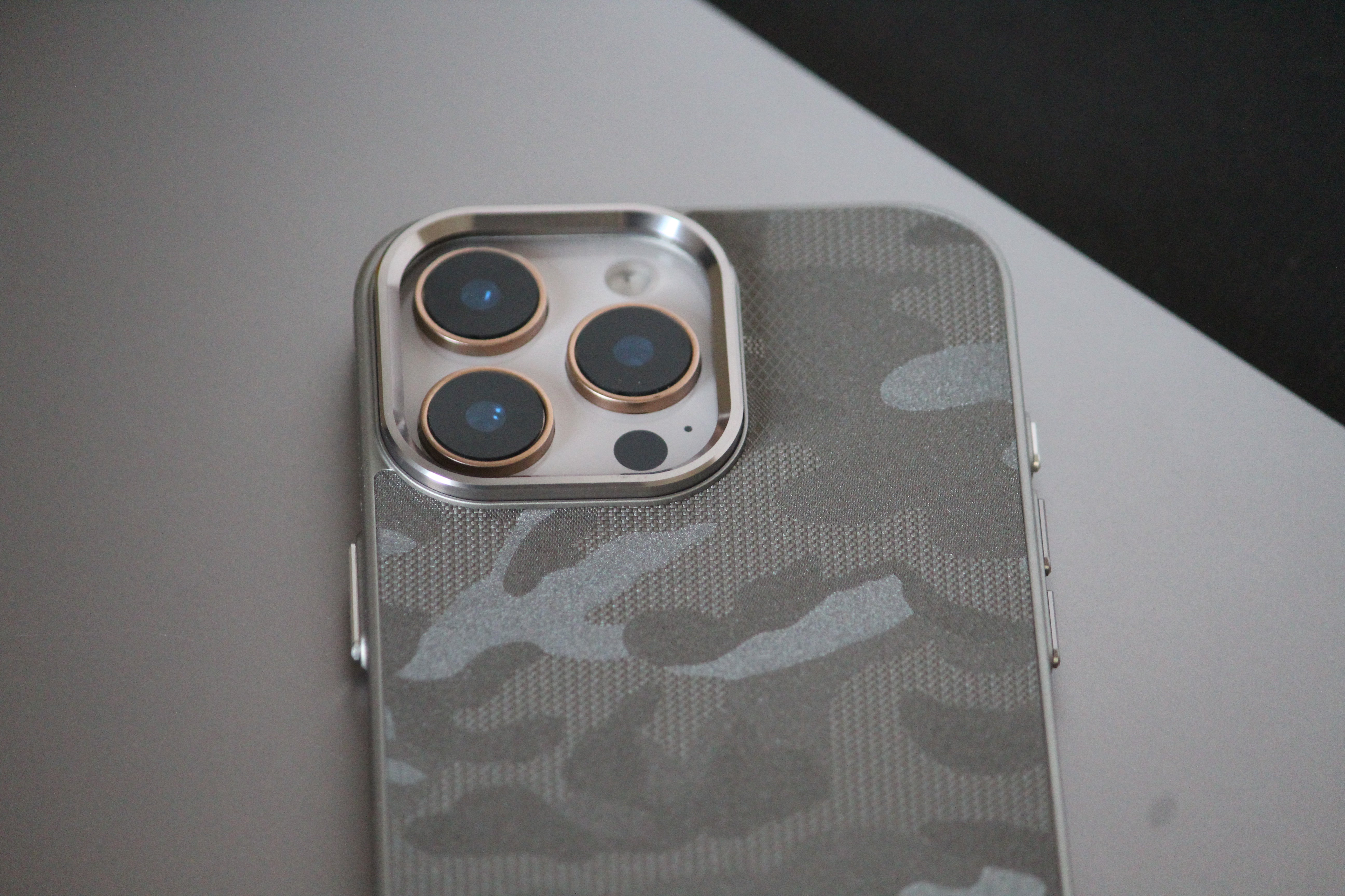 Camo Pattern 3D Effect Slim Cover iPhone cover – JustAndBest India