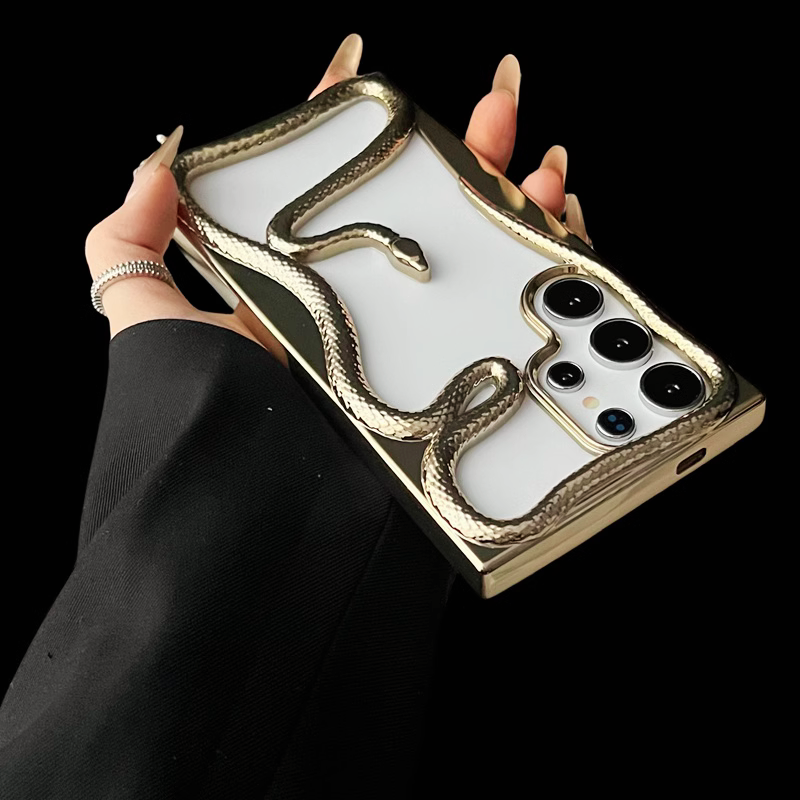 Royal Gold 3D Snake Luxury Cover iPhone cover – JustAndBest India