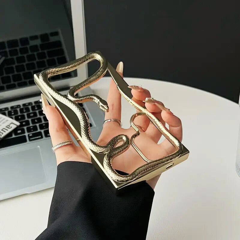 Royal Gold 3D Snake Luxury Cover iPhone cover – JustAndBest India
