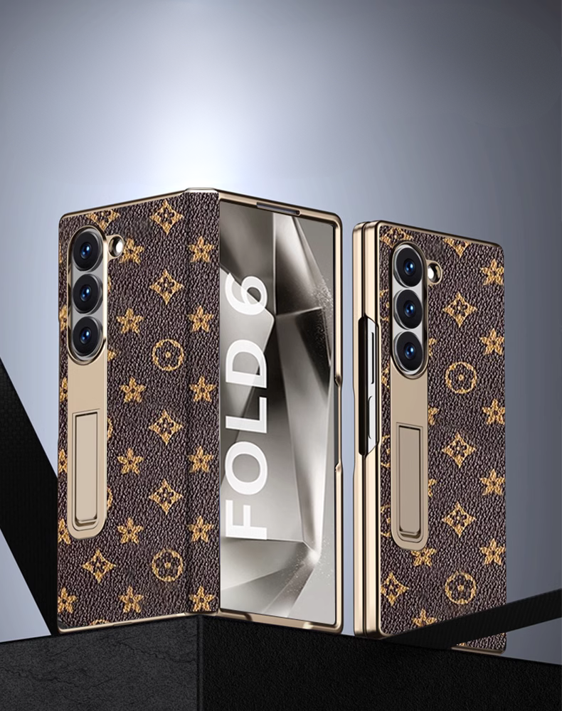 Samsung Galaxy Z Fold 4 Gold Electroplated Leather Cover ()