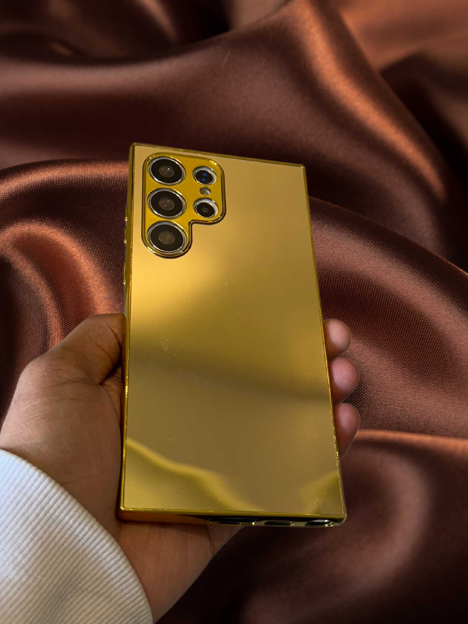 Samsung Galaxy S26 Gold Electroplated Protection Case - protective case detail