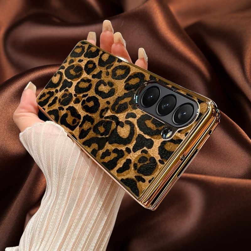 Samsung Galaxy Z Fold 3 Leopard Print Gold Electroplated Cover