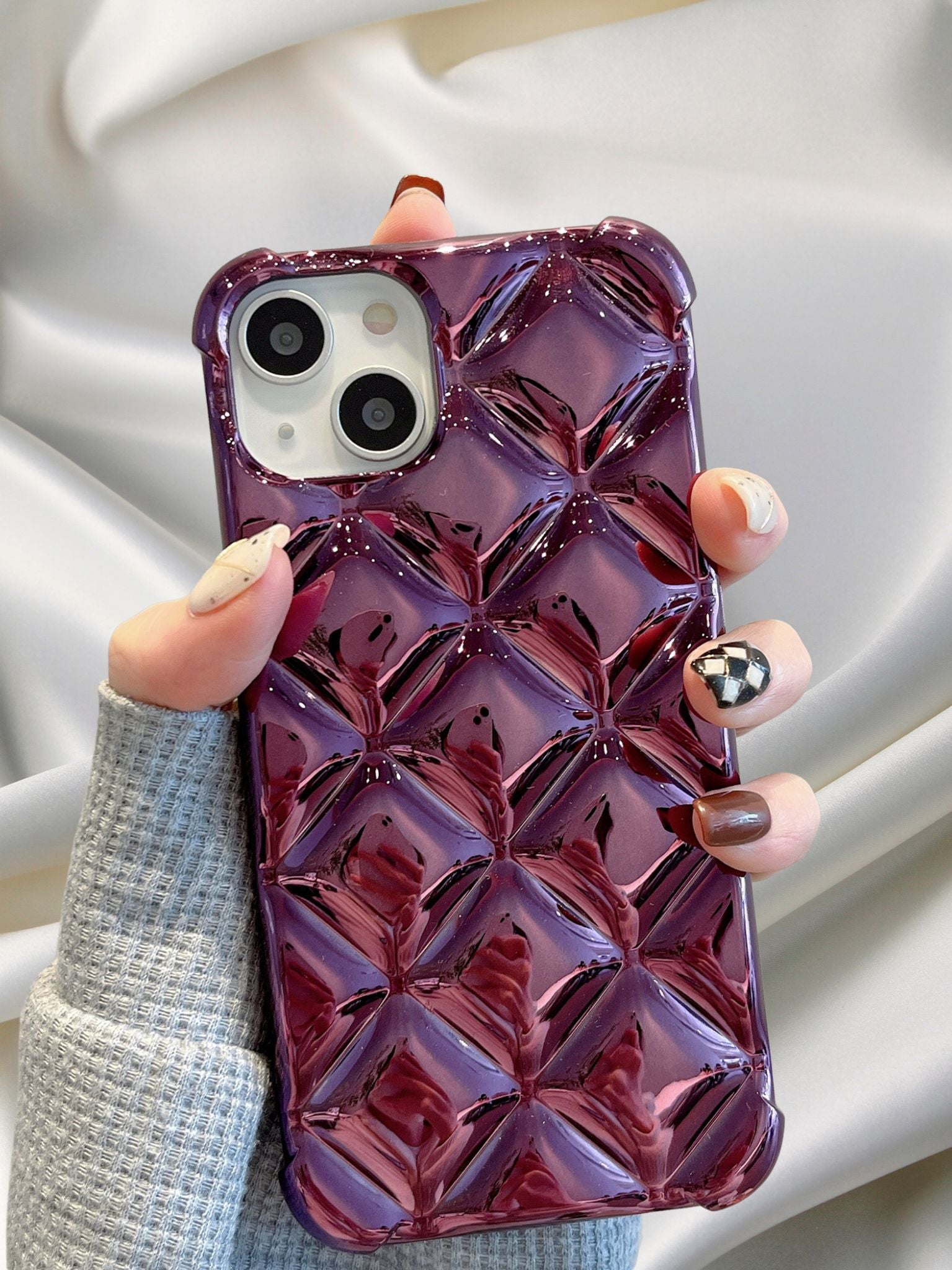 Glossy Diamond Pattern Grid Luxury Cover iPhone cover – JustAndBest India
