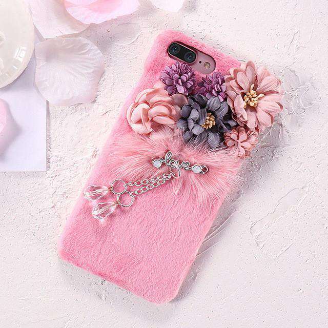 Cosy Fur Crystal Pendant Flowered Case