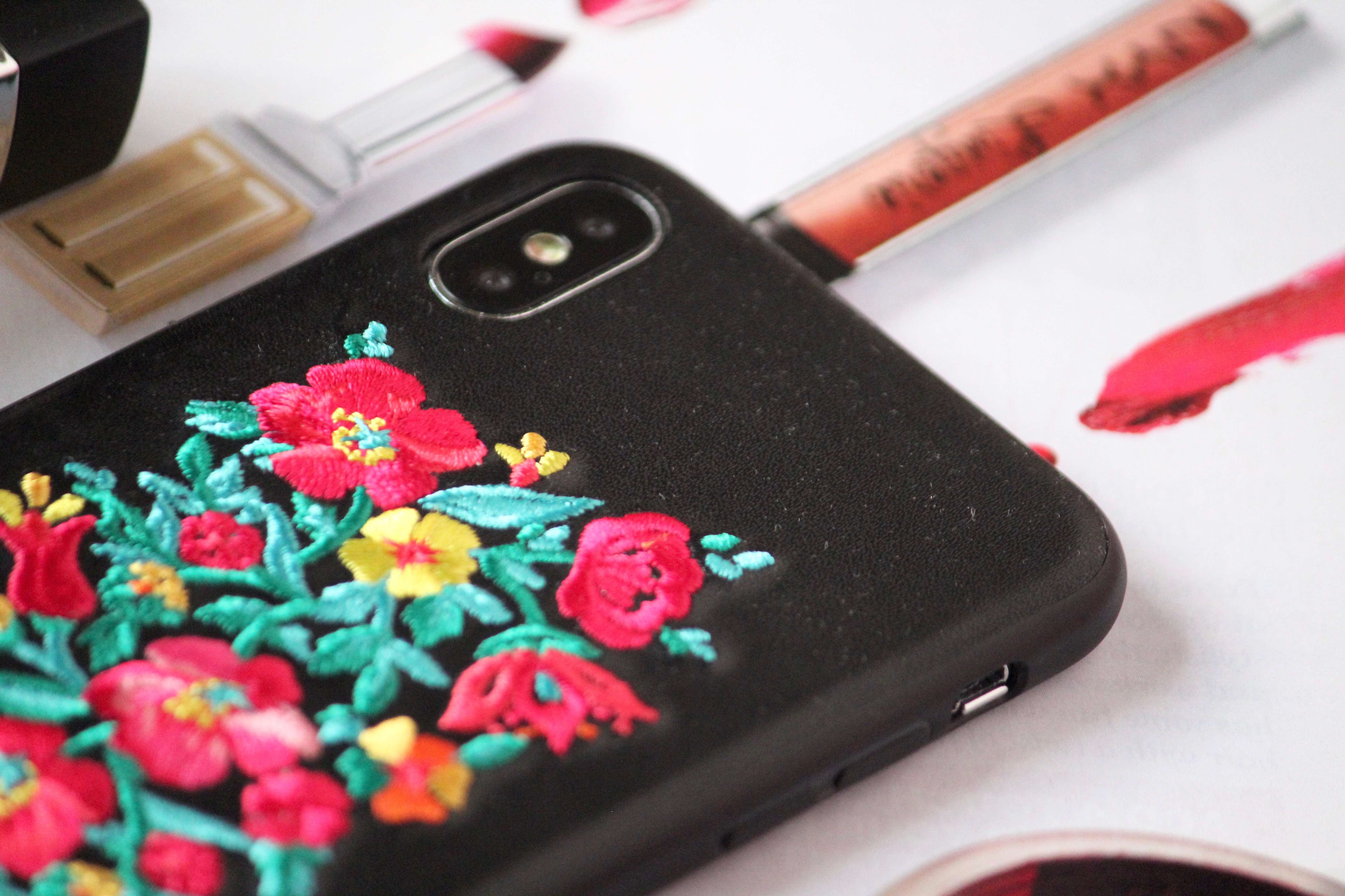 Elegant Floral Embroidery Case iPhone X