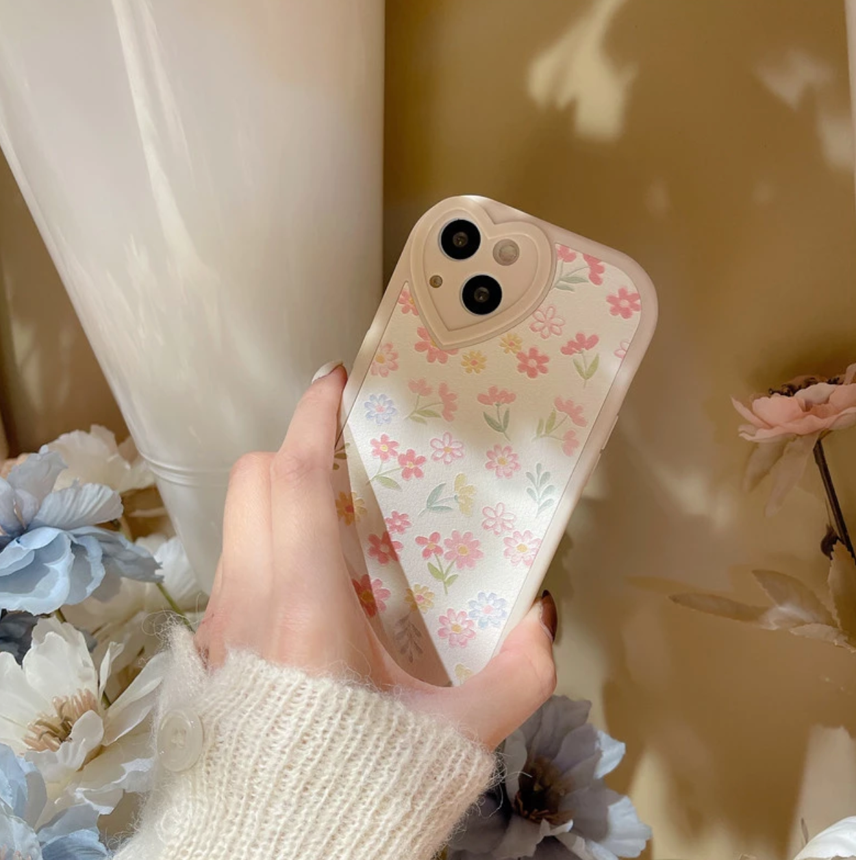 Luxury Embossed Retro Floral Cover iPhone cover – JustAndBest India